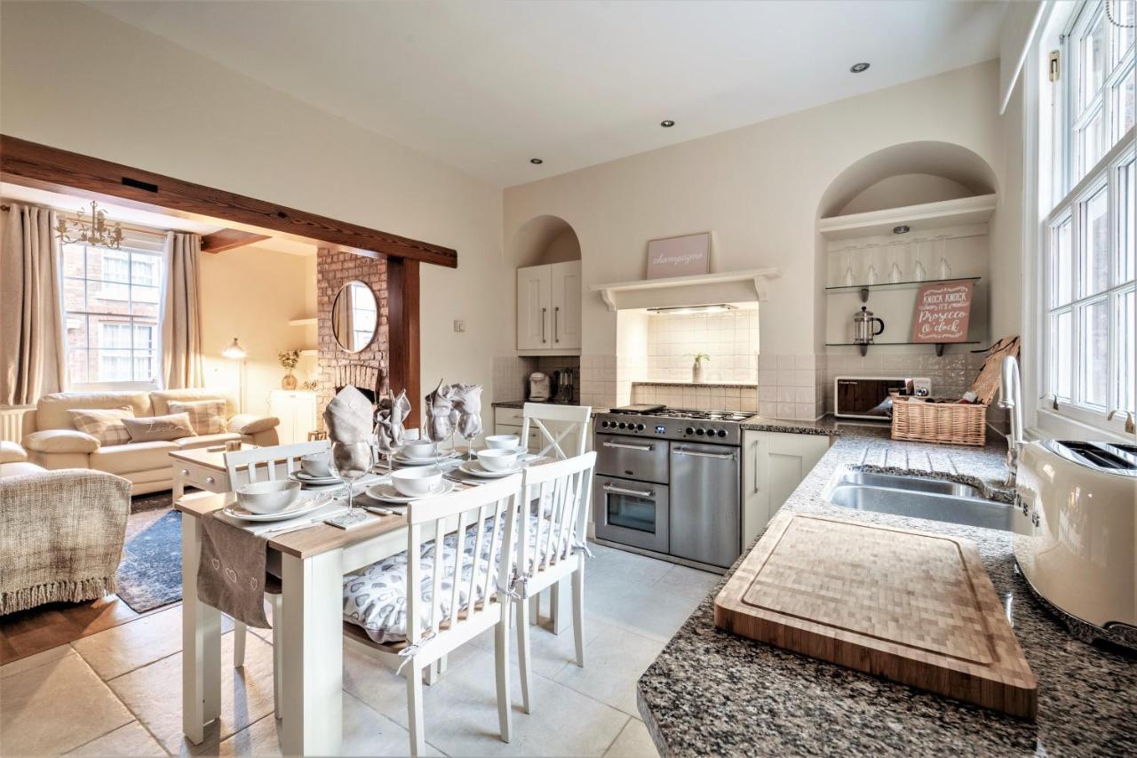 The Cottage In Chester, Sleeps 6 With Free Parking Buitenkant foto