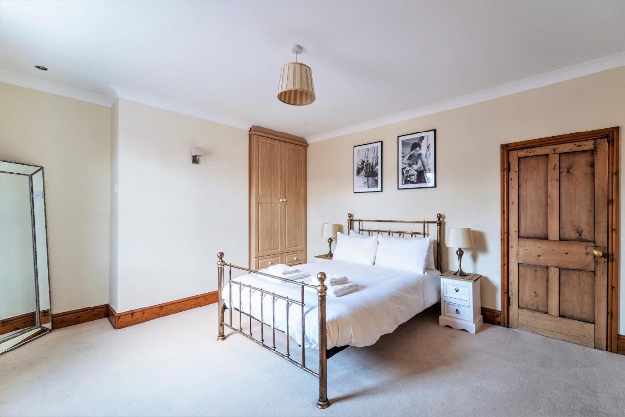 The Cottage In Chester, Sleeps 6 With Free Parking Buitenkant foto