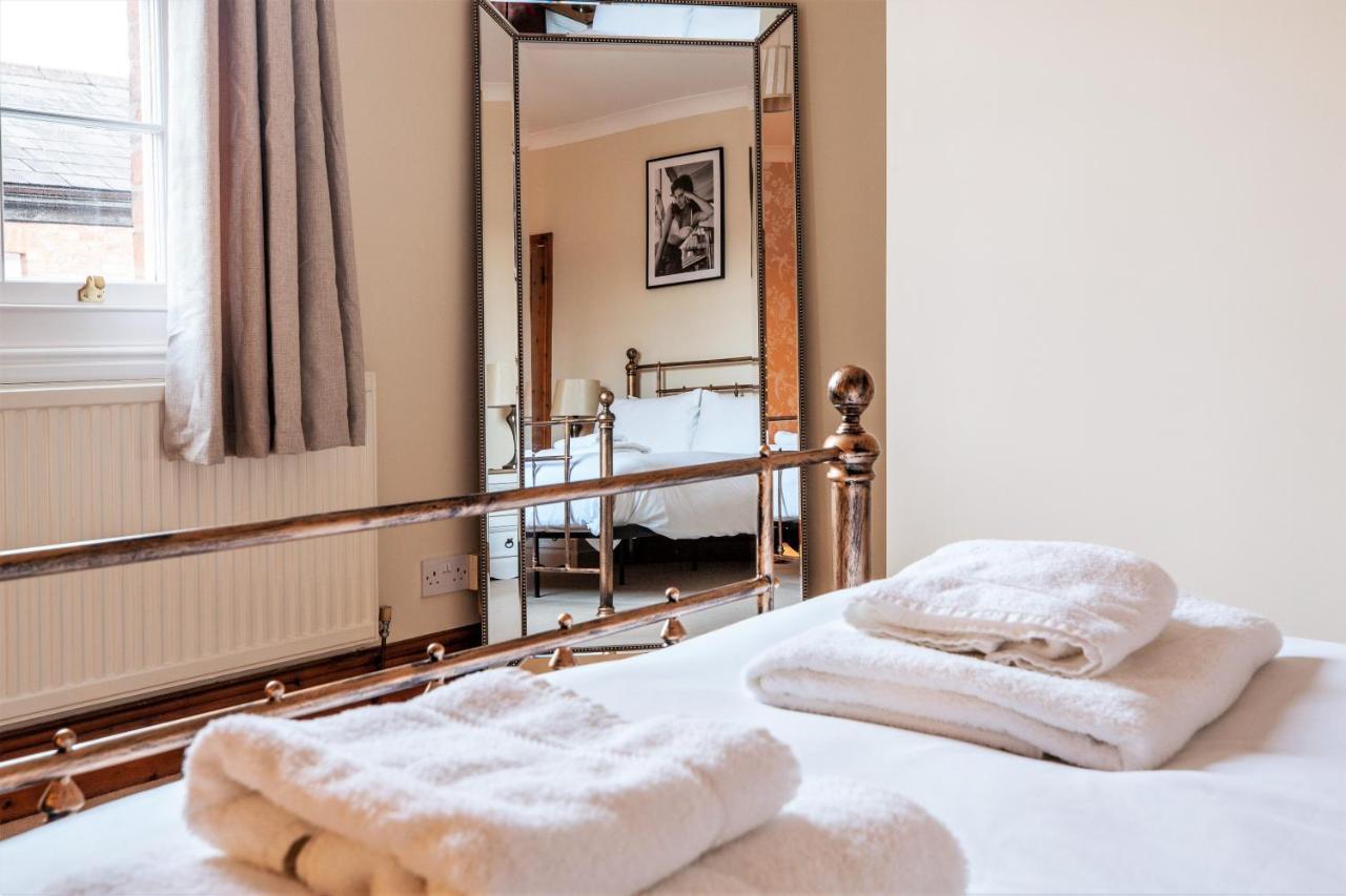 The Cottage In Chester, Sleeps 6 With Free Parking Buitenkant foto